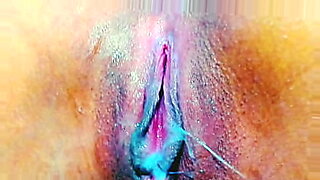 Video XXX menampilkan ejakulasi internal secara eksplisit dan rinci.