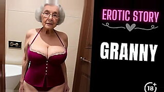 Ibu tiri bertato memenuhi fetish kencing nenek dalam pertemuan yang kinky.