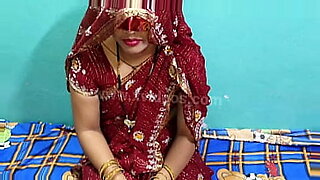 La vidéo érotique virale de la star du TikTok du Bangladesh sensuel.
