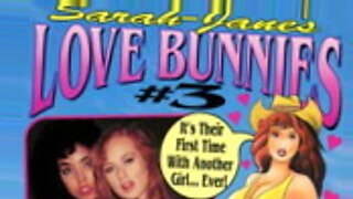 Gadis Asia Love Bunny's 3, seorang romp lesbian yang liar.